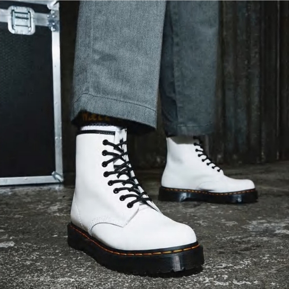 Dr. Martens 1460 Bex Smooth Leather White - Picture 1 of 10